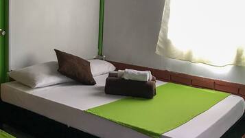 Room, 1 Bedroom, Accessible, Smoking | 1 bedroom