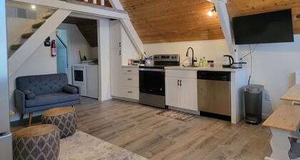 Cozy Cabin Style Townhome w/Loft