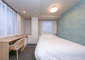 Deluxe Double Room, Non Smoking | Desk, blackout drapes, iron/ironing board, free WiFi - Remington Hotel (Akashi)