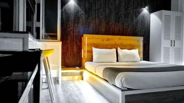 프레지덴셜 스튜디오 스위트 | 고급 침구, 무료 WiFi, 침대 시트