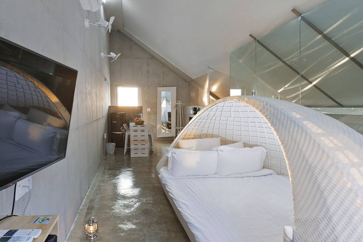 Room 201 ~ 207: Pool Villa | Edredón y wifi gratis