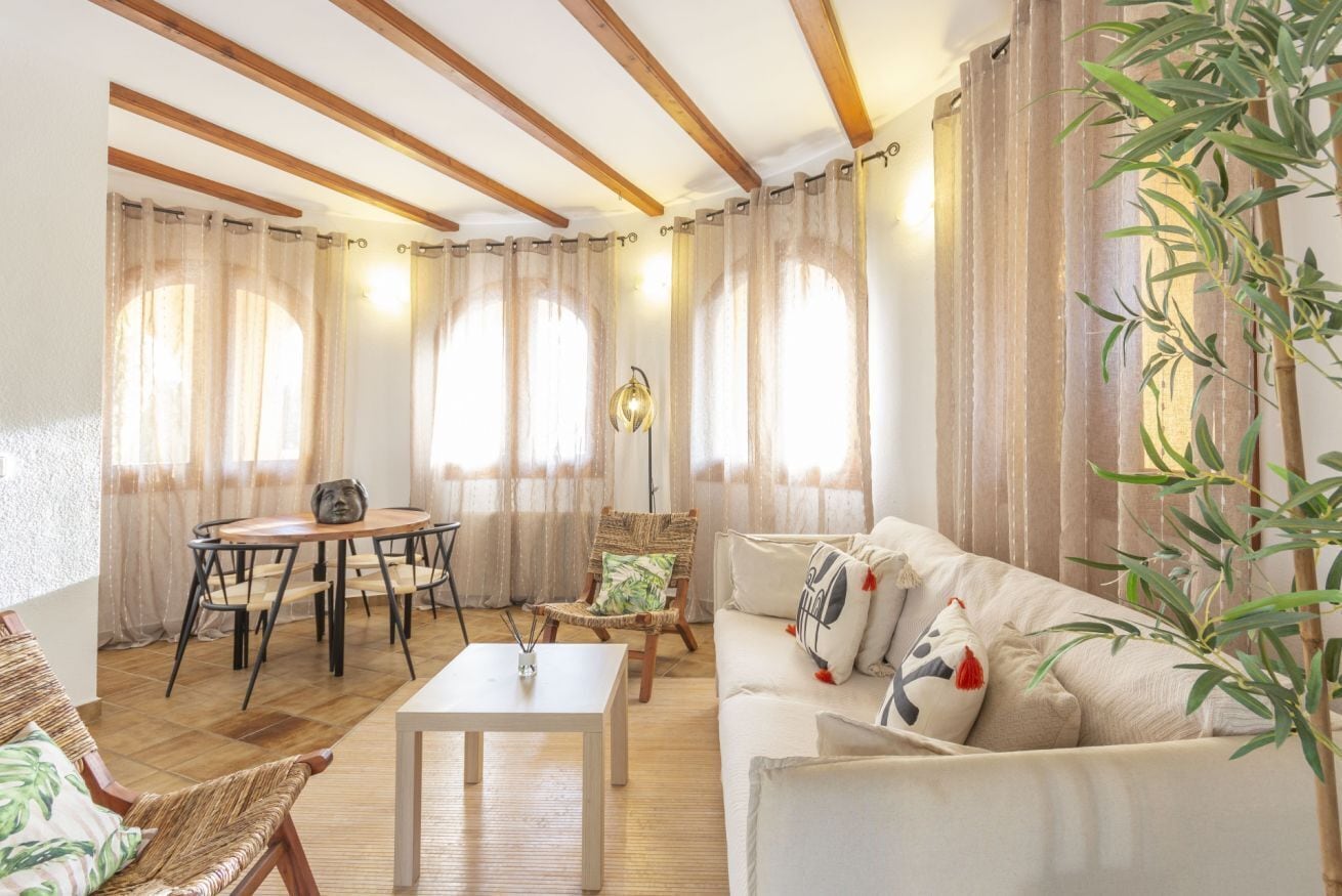 TV, peis, fotballspill og bordtennis