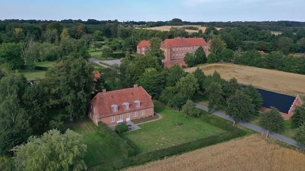 베이직 트윈룸 | 정원