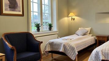 Basic-Zweibettzimmer | Kostenloses WLAN, Bettwäsche