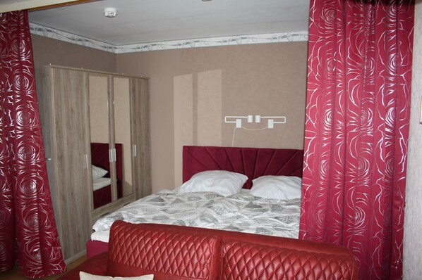 Unclassified image, 1 of 13, button