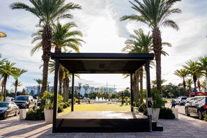 Property grounds - "Leeward II-3"| Beachfront Condo, renovation complete  April '26 | Large deck w/ steps down to beach (Seagrove Beach)