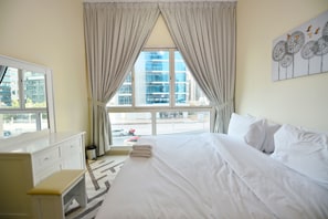 1 bedroom, in-room safe, individually decorated, individually furnished