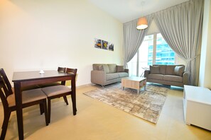 1 bedroom, in-room safe, individually decorated, individually furnished