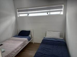 2 bedrooms, WiFi, bed sheets, wheelchair access