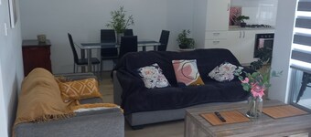 MODERN 2 BED APARTMENTS WITH WHEELCHAIR ACCESS