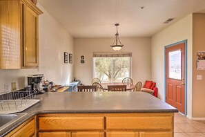 Interior - Borrego Springs Stargazing Home w/ Mtn Views (Borrego Springs)
