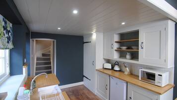 Cottage, 1 Bedroom (Little Blue) | Bed sheets