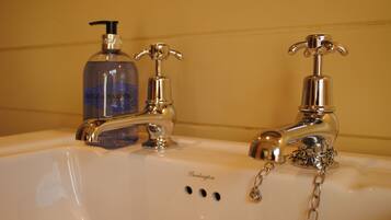 Cottage, 1 Bedroom (Little Blue) | Bathroom | Hair dryer