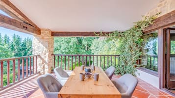 Villa Deluxe | 4 habitaciones, ropa de cama de alta calidad y edredón