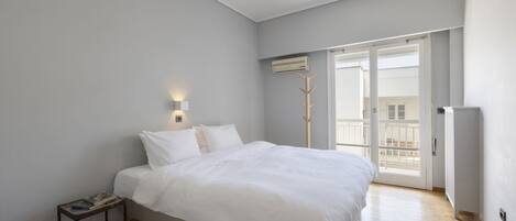 3 bedrooms, iron/ironing board