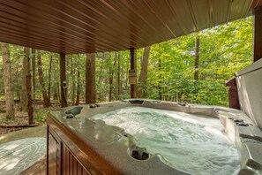 Bain à remous extérieur