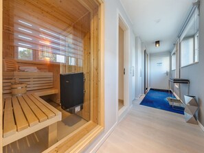 Sauna - Apartment with sea view, 3 bedrooms and balcony (Ostseebad Binz)
