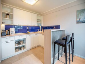 Kühlschrank, Ofen, Herdplatte, Geschirrspüler