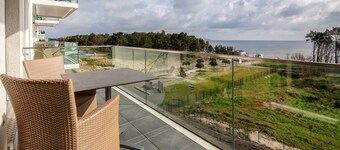 Apartment with sea view, 2 bedrooms and balcony