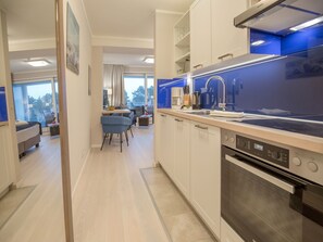 Kühlschrank, Ofen, Herdplatte, Geschirrspüler