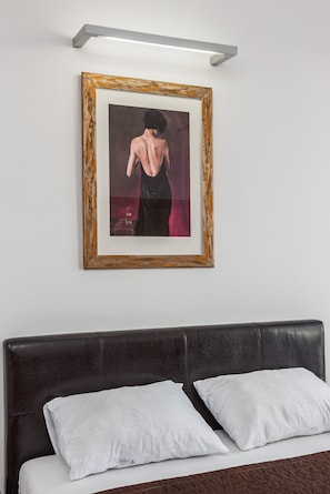 2 chambres, fer et planche Ă repasser, Wi-Fi, draps fournis