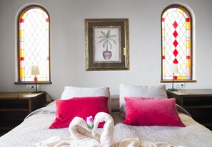 3 dormitorios, caja fuerte, wifi gratis y ropa de cama