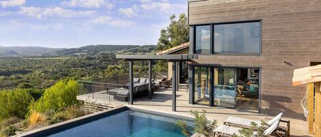 Piscine extérieure, piscine chauffée