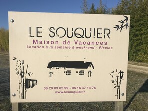 Exterior - Stone house in the heart of Perigord Noir, private swimming pool (Audrix)