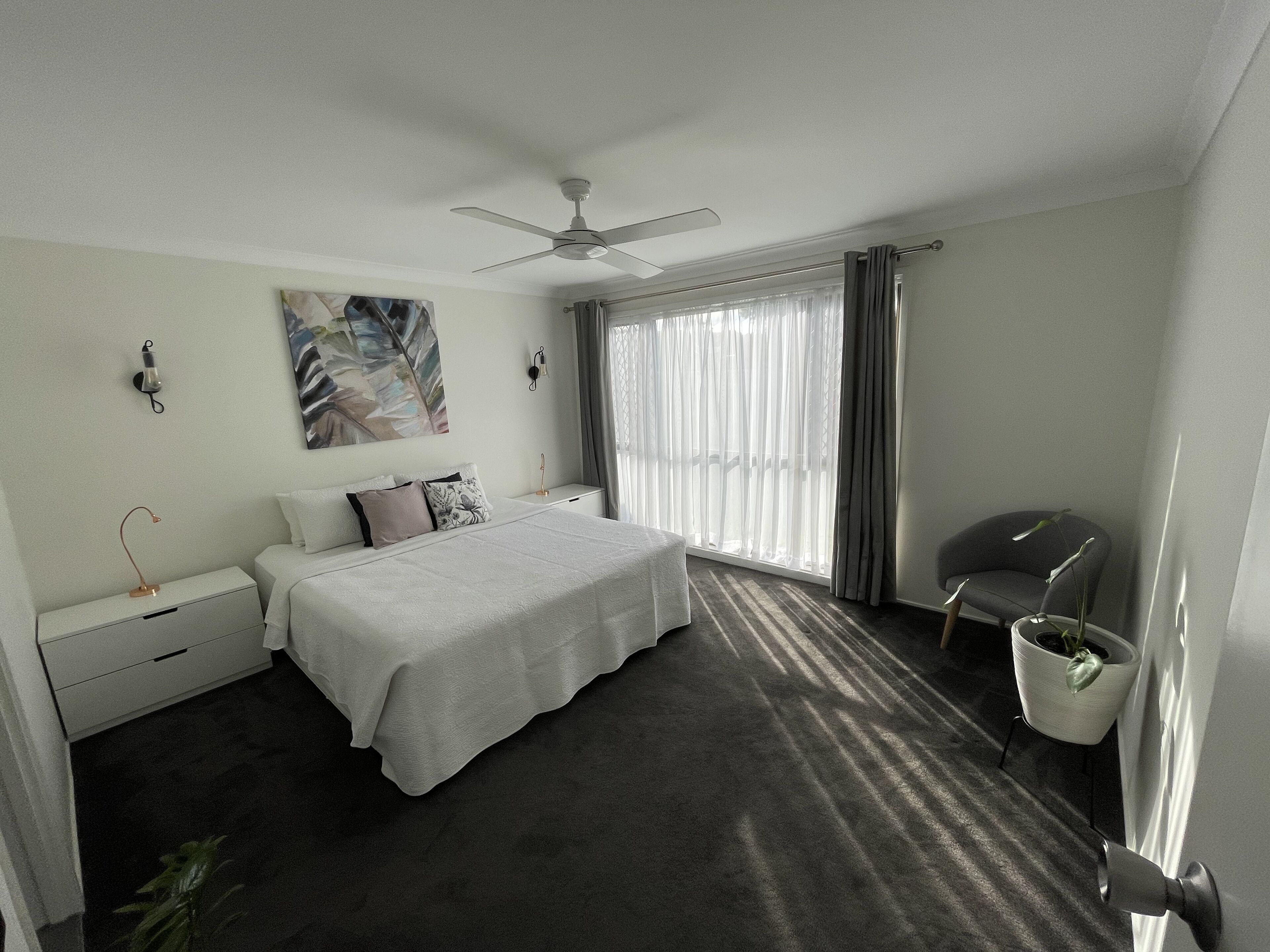 1 chambre, fer et planche à repasser, Wi-Fi gratuit, draps fournis