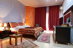 Double Room | Free WiFi, bed sheets - Hotel Lindi (Sarandë)
