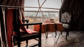 Romantic Tent | Blackout curtains, free WiFi, bed sheets