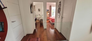 2 bedrooms, WiFi, bed sheets - 2 BED & BREAKFAST ROOMS with private SWIMMING POOL in VILLA in Salon de Provence (Salon-de-Provence)