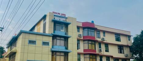 Fachada de la propiedad