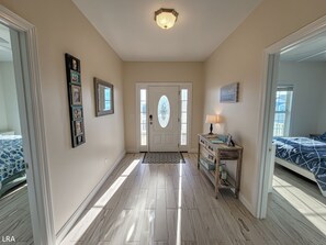 5 bedrooms, internet, bed sheets - Shorely Blessed: Coastal Comfort & Scenic Views (Surf City)