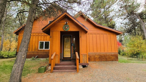 Donnelly Cabin | Hot Tub, Fire Pit, Near Lake Fun