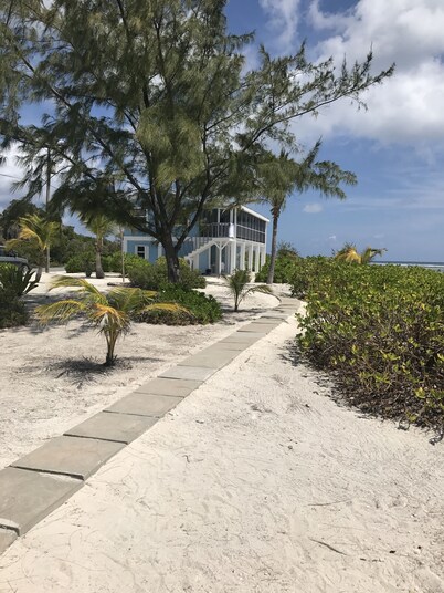 The ROCK HOUSE with Private Beach on Little Cayman