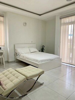 3 bedrooms, free WiFi - 3 bedroom Scandinavian escape (Lekki)