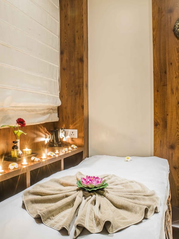 Aromatherapy, deep-tissue massages, Swedish massages, Thai massages