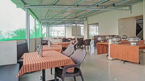 Unclassified image, 5 of 36, button - Itsy Hotels Chetan Executive Hadapsar Phursungi (Pune)