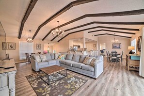 TV, books - Private Dock: Charming & Spacious Rockport Abode! (Rockport)
