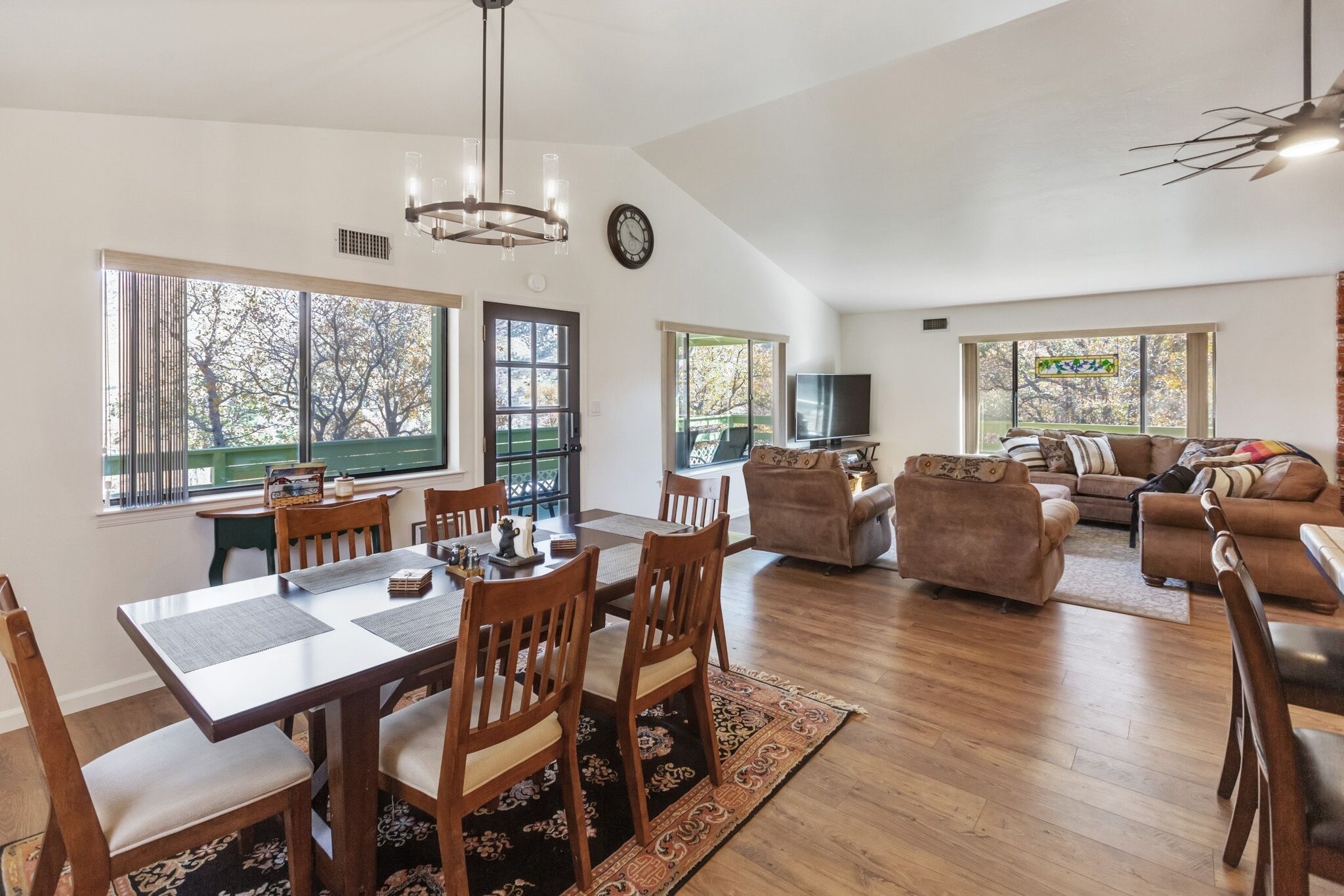 บ้านพัก, 3 ห้องนอน | ครัวส่วนตัว | ตู้เย็น, เตาอบ, เครื่องชงกาแฟ/ชา, เตาปิ้งขนมปัง