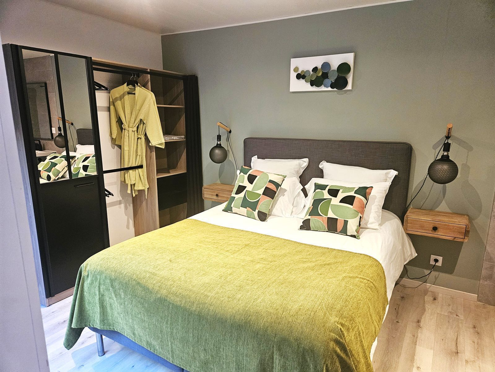 Superior Suite (Celadon) | 1 bedroom, premium bedding, down comforters, Select Comfort beds