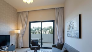 Standard Apartment, 1 Bedroom, Pool Access - Park Ridge (Dubai)