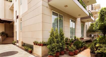 2 BHK Luxury Serviced Apartment Cyber Park (Perch)