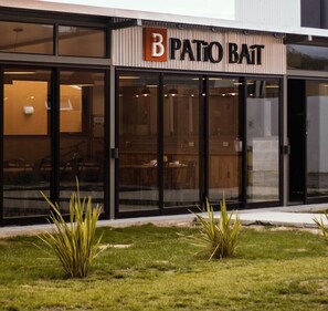 Exterior - Hotel Bait (General Roca)