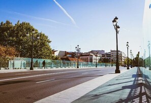 Pool - Apartment Segovia 'Royal Palace' (Madrid)