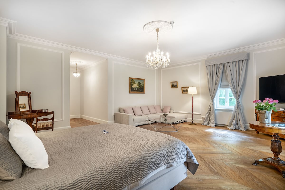 Suite estudio | Muebles diferentes, tabla de planchar con plancha y wifi gratis