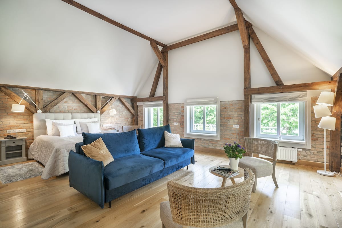 Habitación cuádruple Grand | Muebles diferentes, tabla de planchar con plancha y wifi gratis