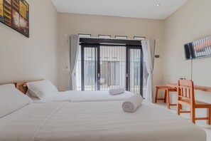 14 habitaciones, escritorio, wifi gratis y ropa de cama 