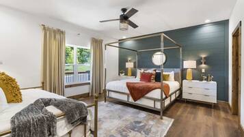 10 slaapkamers, een strijkplank/strijkijzer, wifi, beddengoed